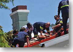 Les secours sur place - heureusement rapides et efficaces. Merci aux 'Firemans ! Même si perso, je ne me souviens de rien du tout...'