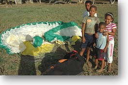 Cliquer pour ZOOMER plein écran